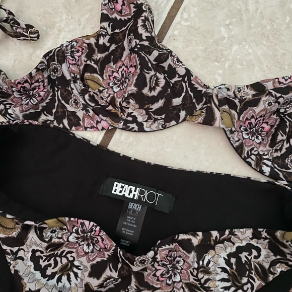 BEACH RIOT Camilla Chelsea Bikini Small Floral Paisley - Picture 2 of 3